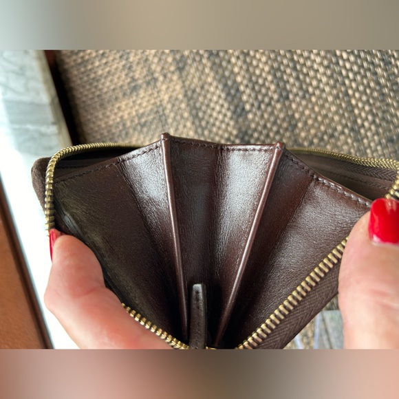 Gucci Brown Guccissima Leather Wallet - Picture 12 of 16